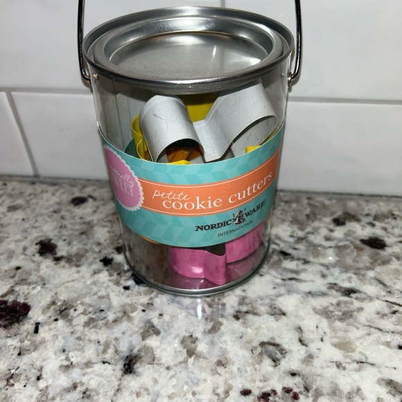 Nordic Ware Easter Bunny Flower Egg Butterfly Duck Stainless Steel Cookie Cutter - Picture 2 of 6